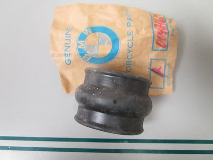 NEW OEM 13720042161 0042161 BMW Grommet 0810