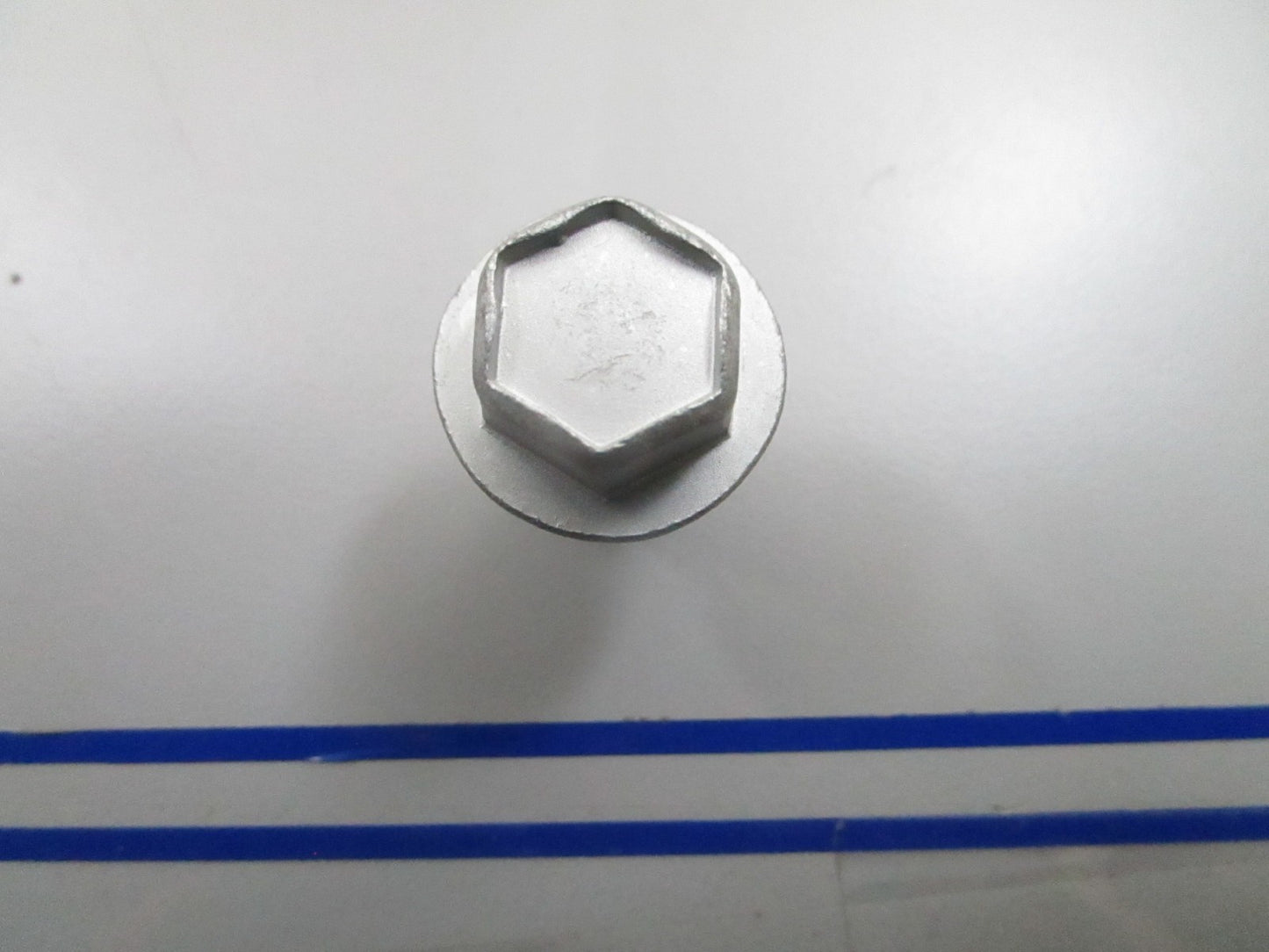 *NEW OEM* 0810 Mercury Quicksilver Drain Plug 10-895136