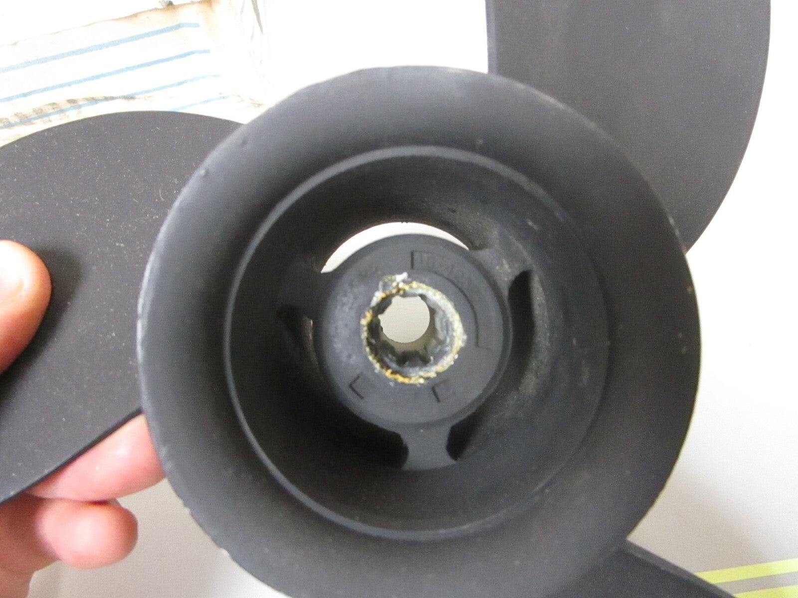 *NEW OEM* 0720 Mercury Quicksilver 5 6 8 9 9.9 10 15 9 x 9P Propeller 48-828156A