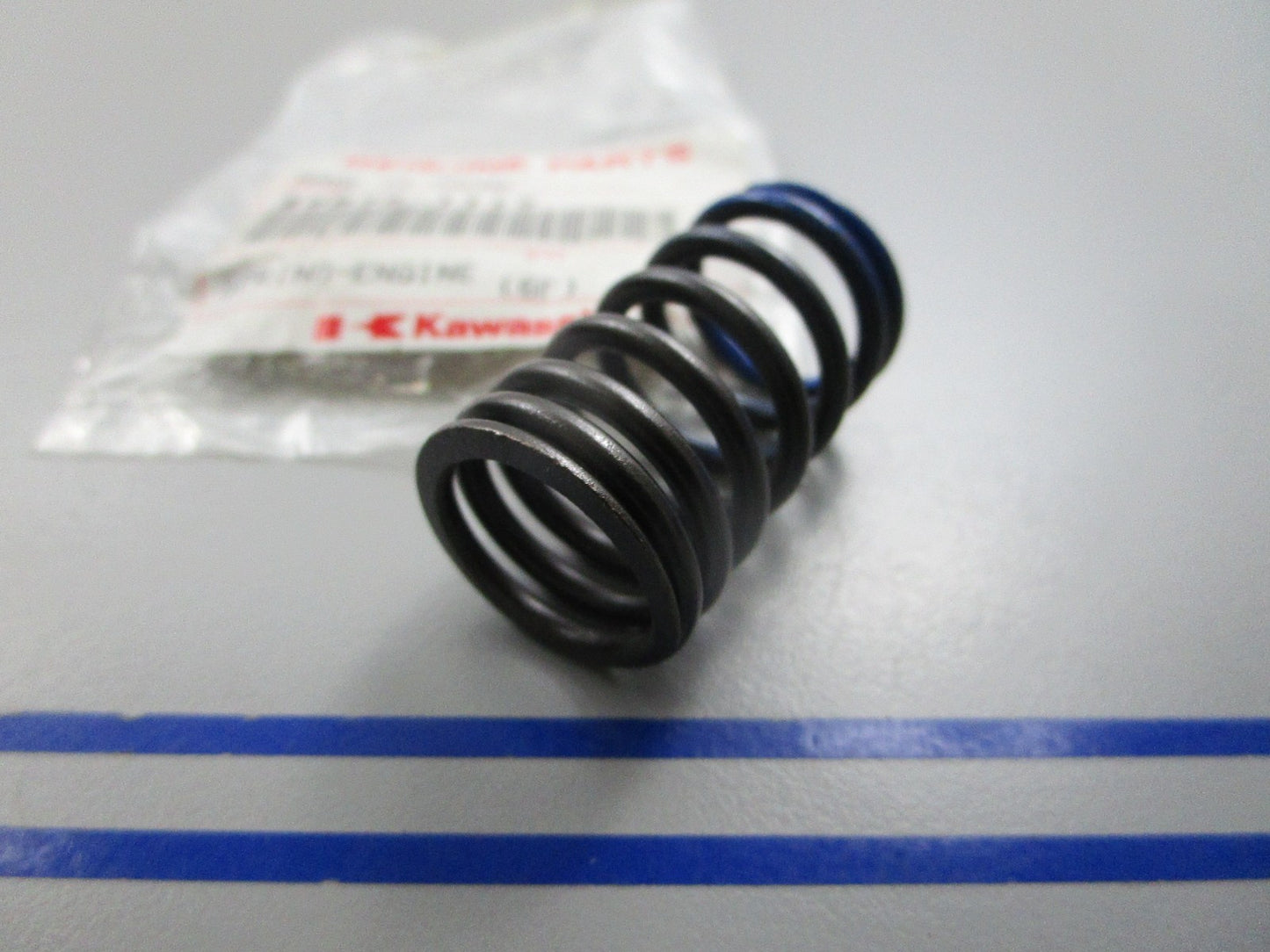 NEW OEM 49078-1119 Kawasaki Engine Spring 0810