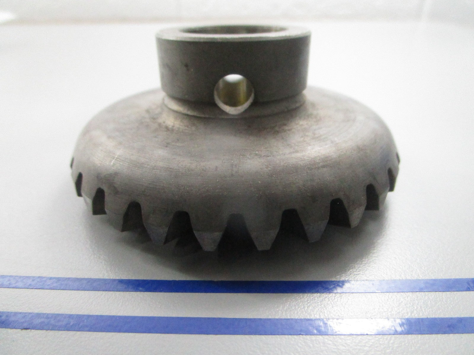NEW OEM 43-28761 Mercury Quicksilver 28T Gear 0810