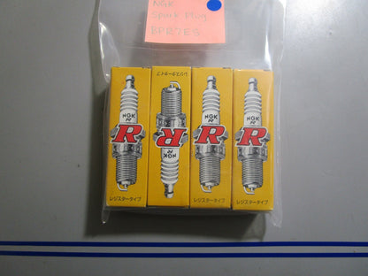 *NEW* (LOT OF 4) 0810 NGK Spark Plug BPR7ES