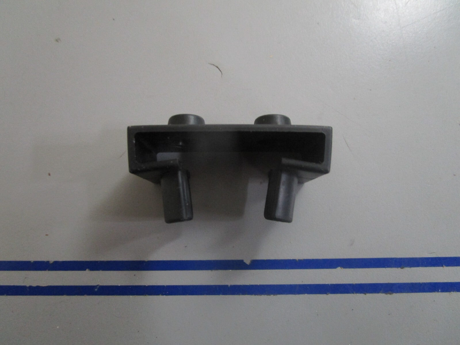 *NEW OEM* 0810 Mercury Quicksilver Insulator 85-97861