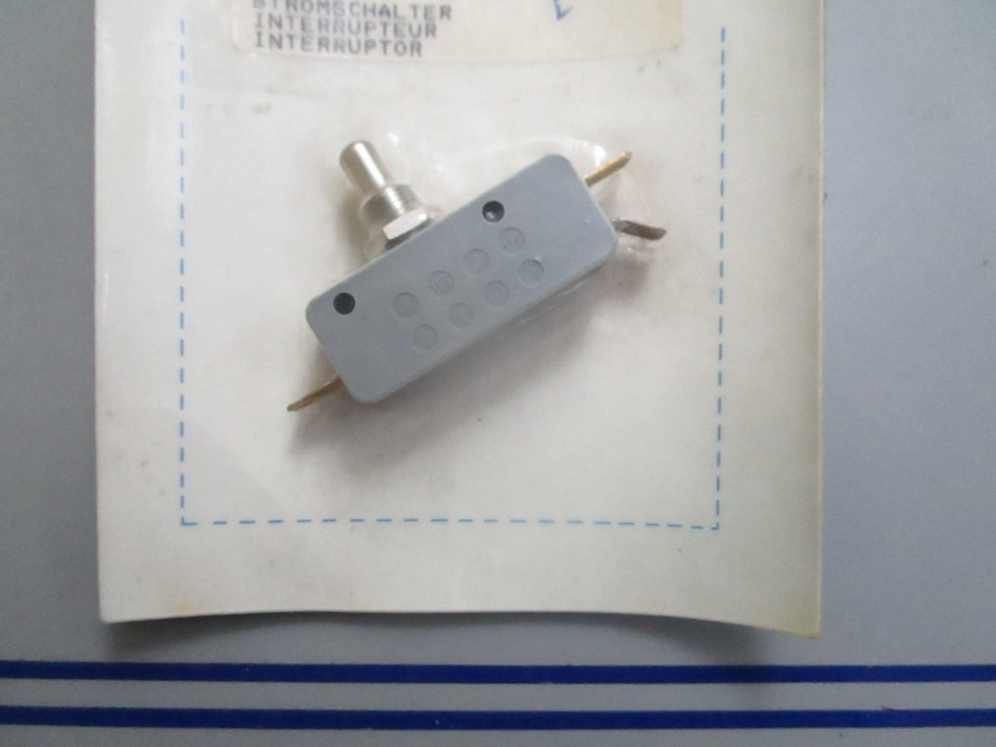 *NEW OEM* 0820 Volvo Penta Switch 897848
