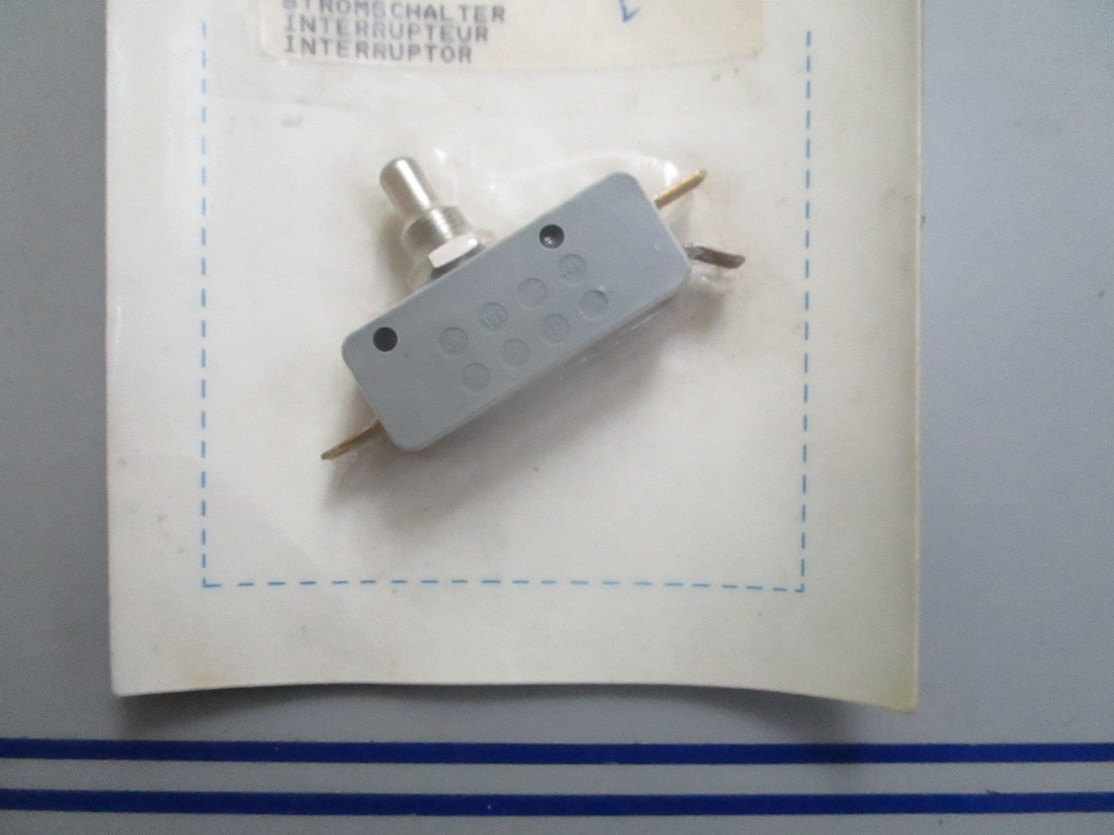 *NEW OEM* 0820 Volvo Penta Switch 897848
