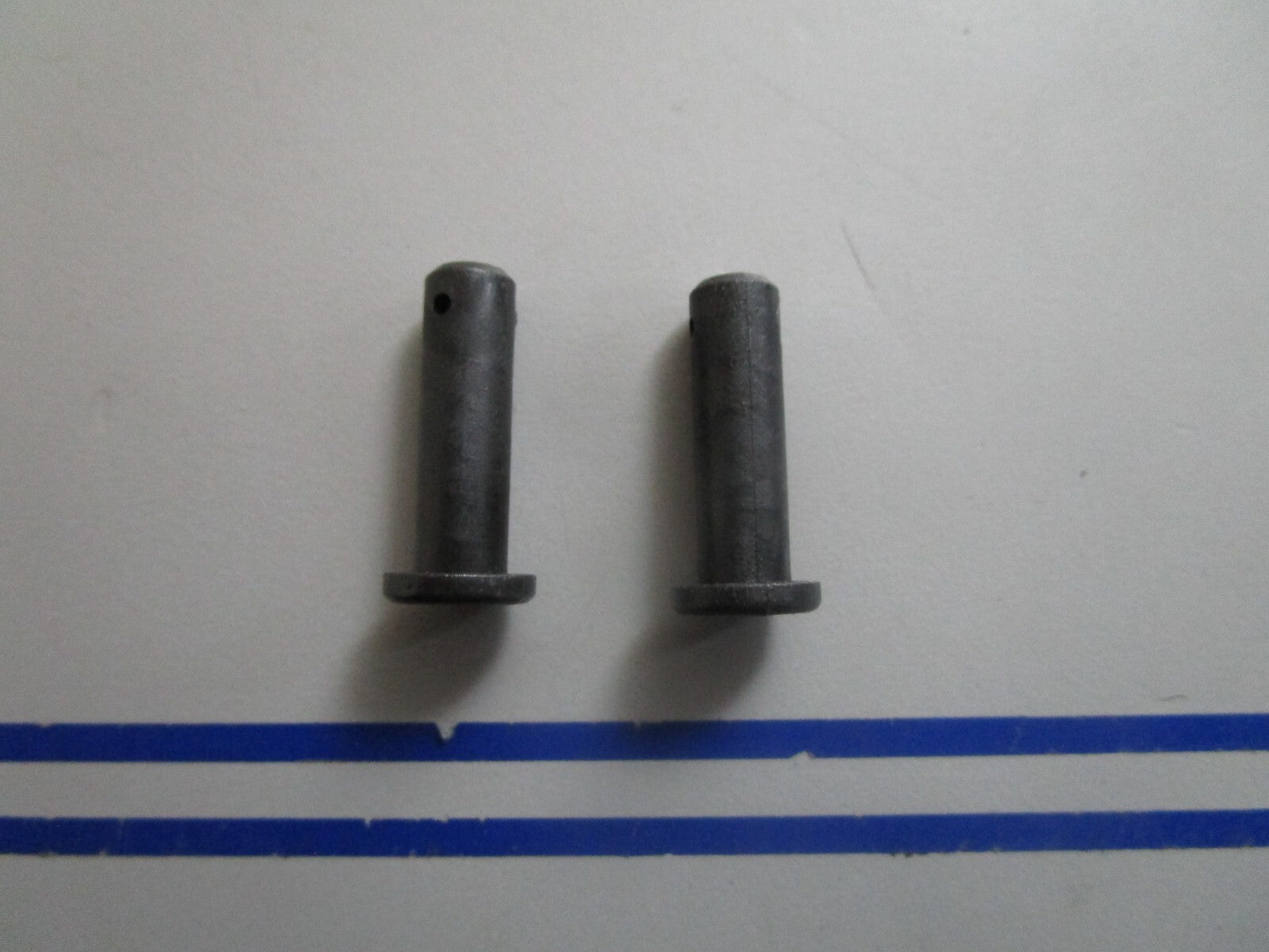 *NEW OEM* (LOT OF 2) 0810 OMC Johnson Evinrude Pin 334063 0334063