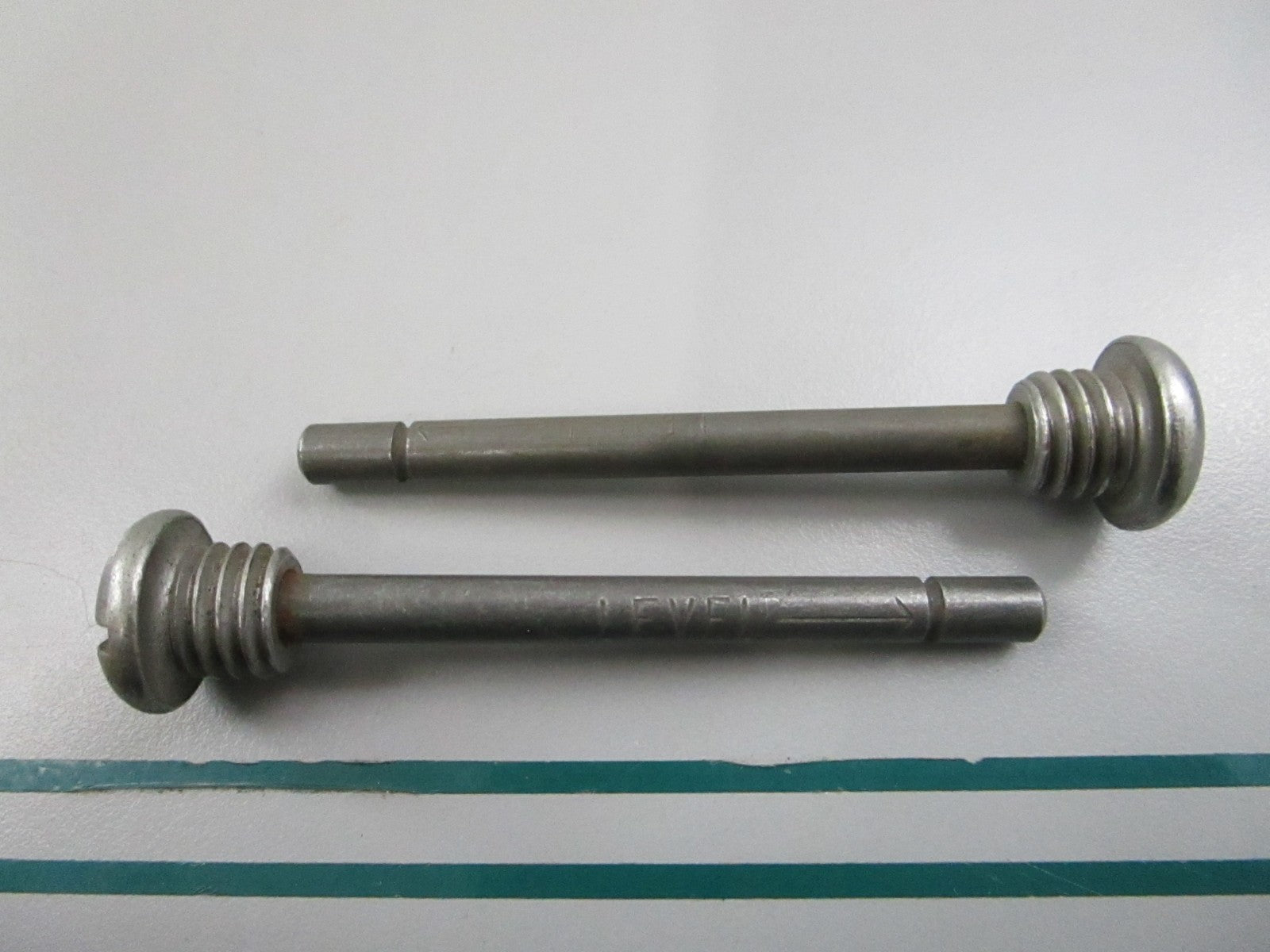 NEW OEM (LOT OF 2) 980657 0980657 OMC Johnson Evinrude Plug 0810