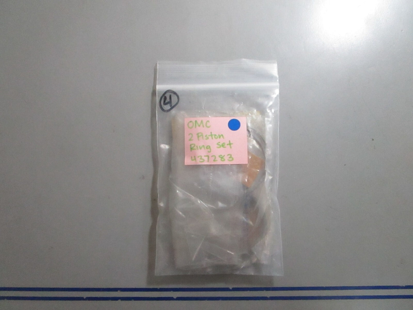 *NEW OEM* 0810 OMC Johnson Evinrude 2 Piston Ring Set 437283 0437283