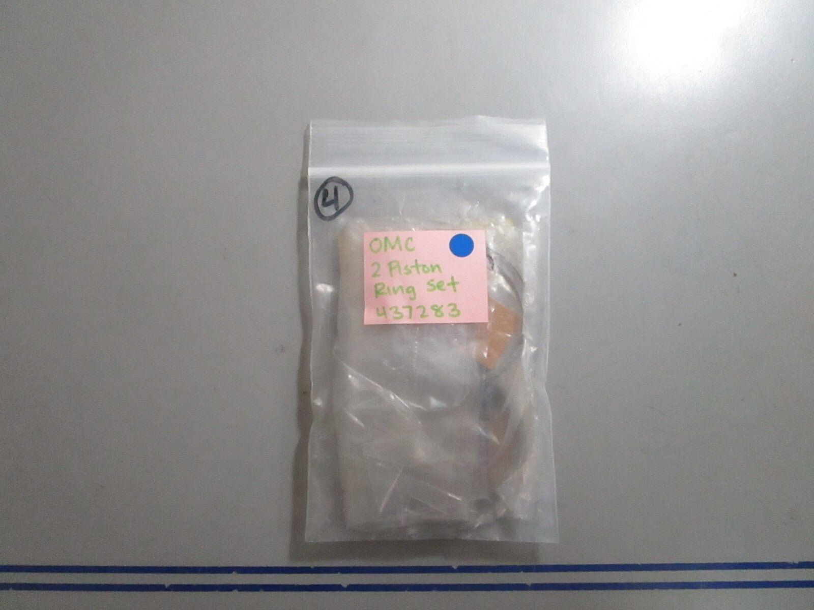 *NEW OEM* 0810 OMC Johnson Evinrude 2 Piston Ring Set 437283 0437283