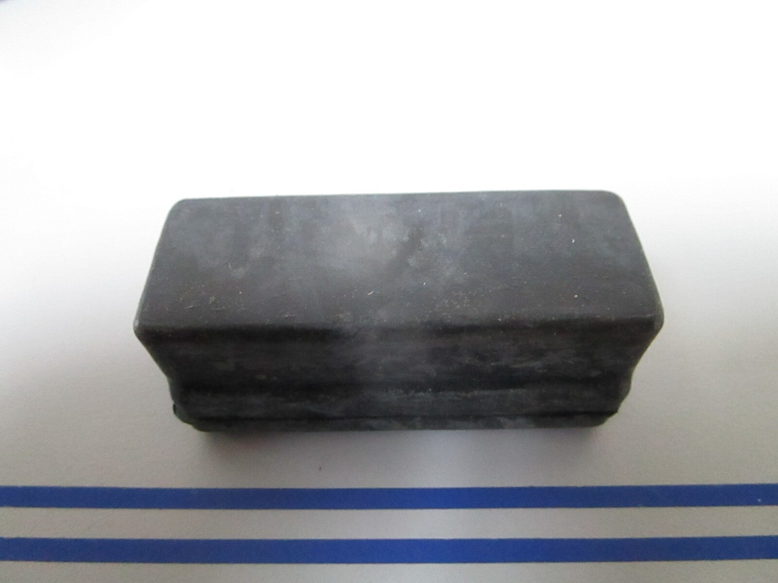 *NEW OEM* 0810 OMC Johnson Evinrude Rubber Mount 332421 0332421