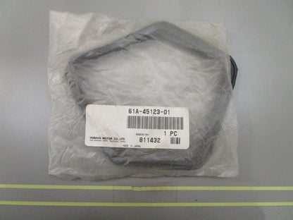 *NEW OEM* 0810 Yamaha Muffler Gasket 61A-45123-01-00