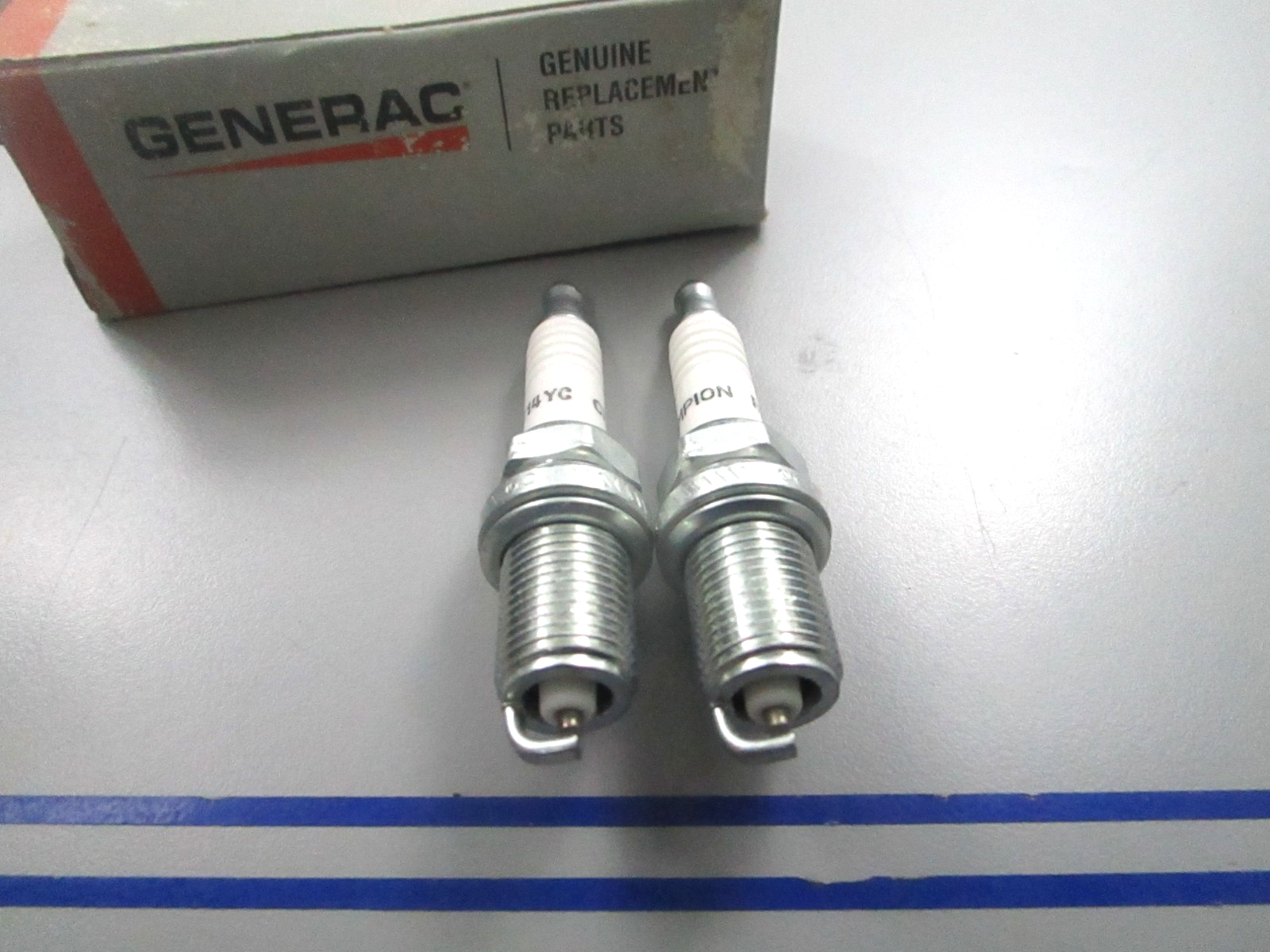 *NEW OEM* (LOT OF 2) 0810 Generac Champion Spark Plug RC14YC 0E7585