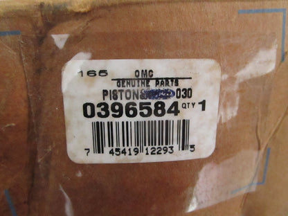 NEW OEM 396584 0396584 OMC Johnson Evinrude .030 Piston 0820