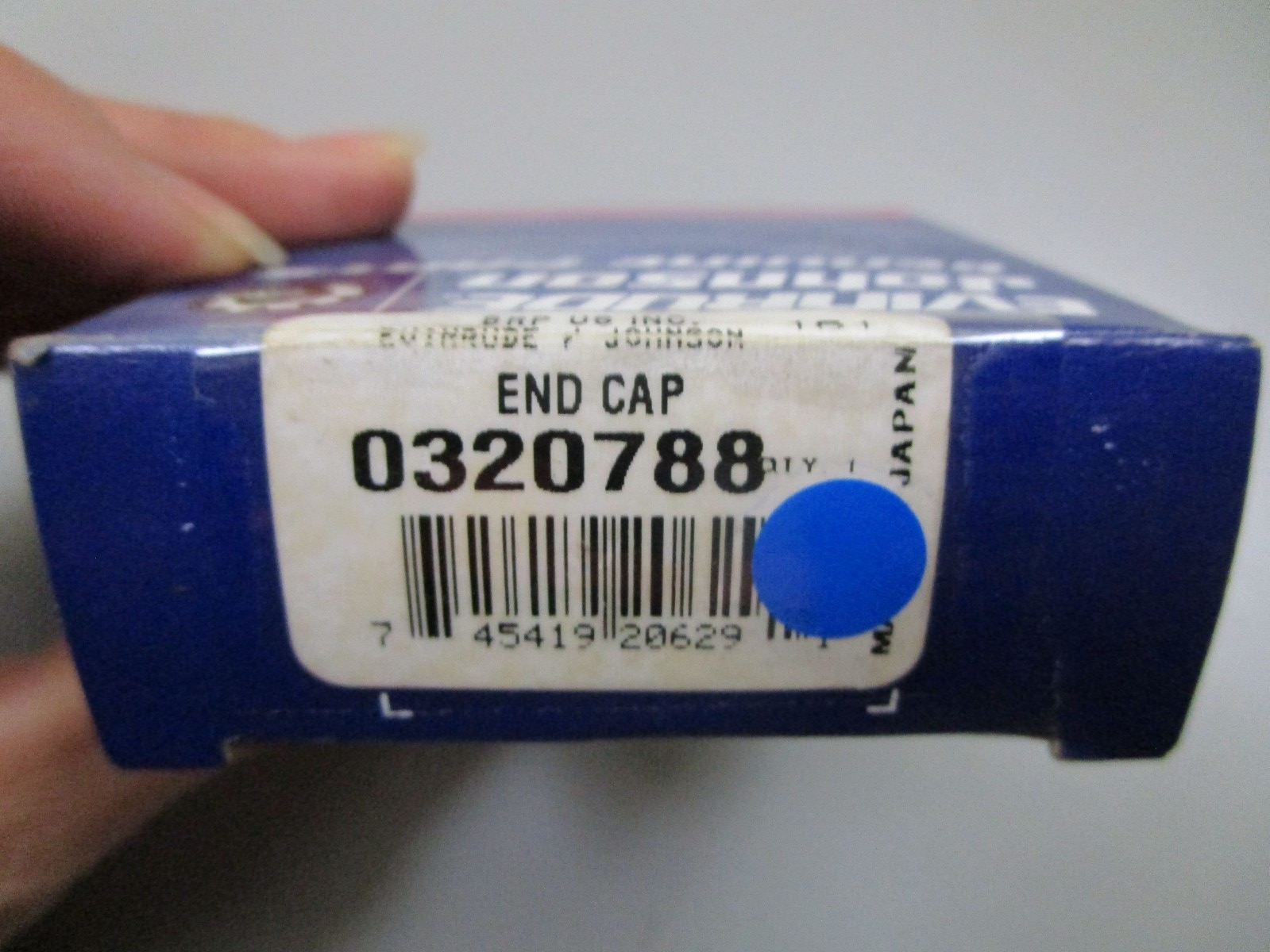 *NEW OEM* 0770 OMC Johnson Evinrude End Cap 0320788