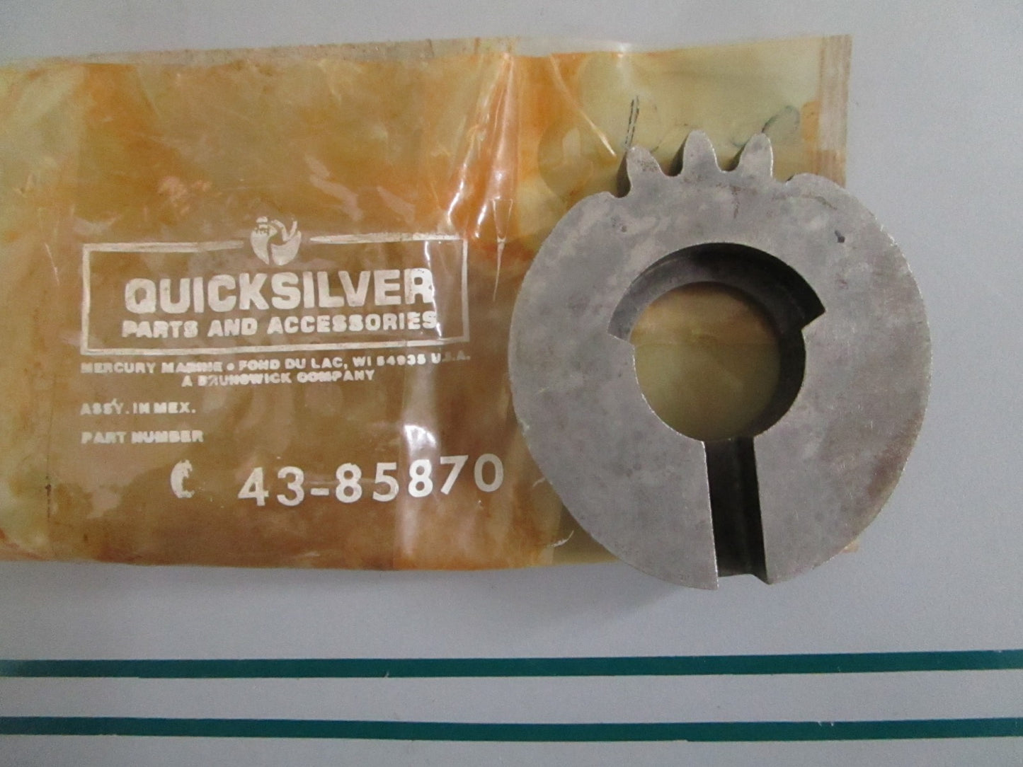 NEW OEM 43-85870 Mercury Quicksilver Gear 0820