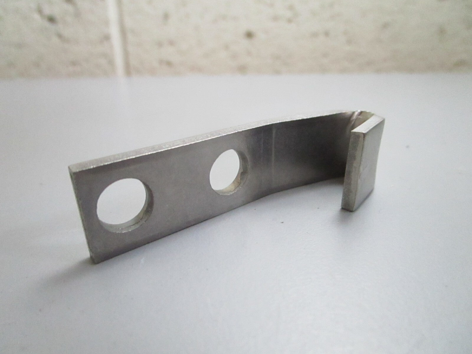 *NEW OEM* 0820 OMC Johnson Evinrude Rear Hook & Rivet 391124 0391124