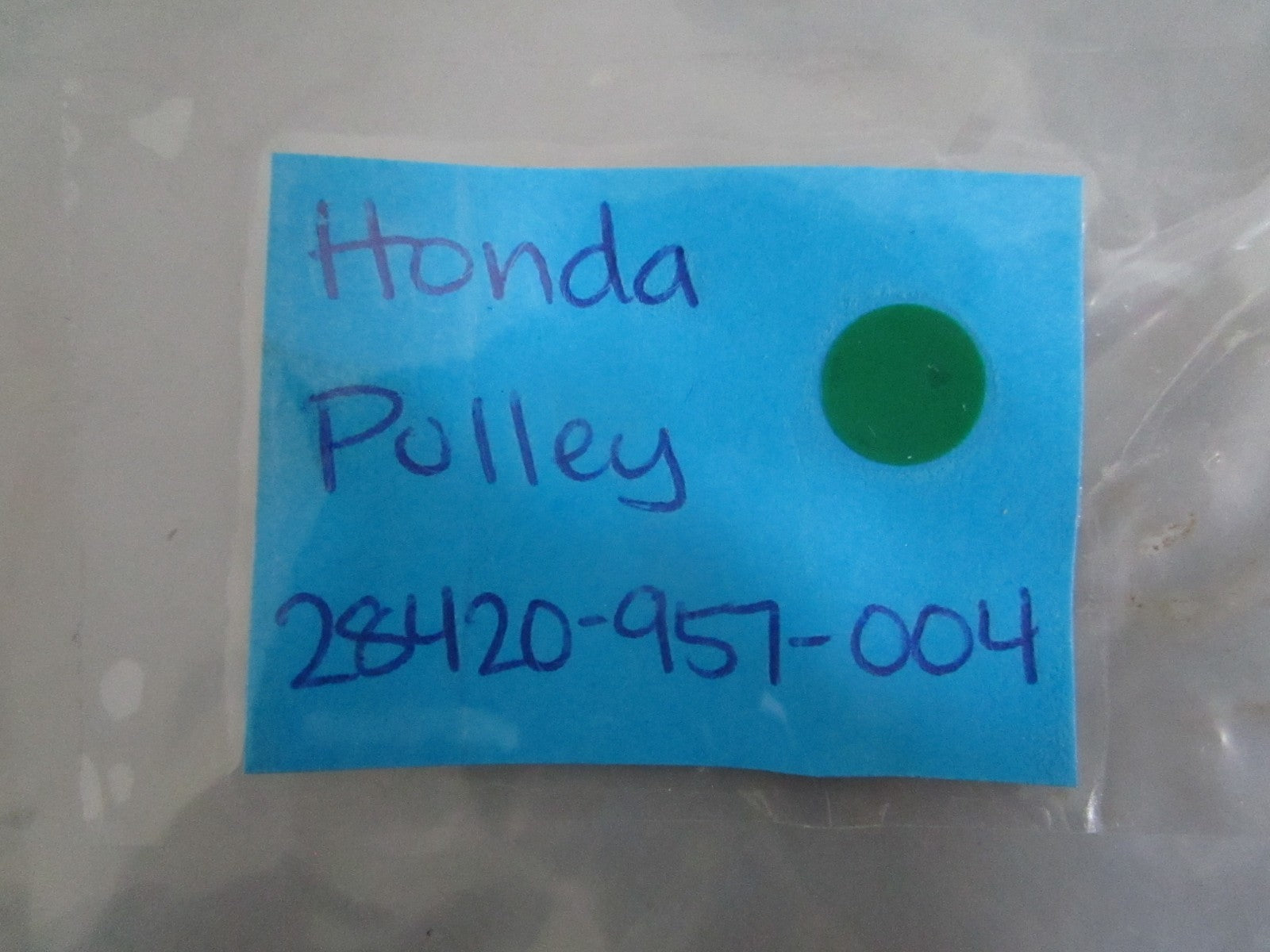 NEW OEM 28420-957-004 Honda Pulley 0820
