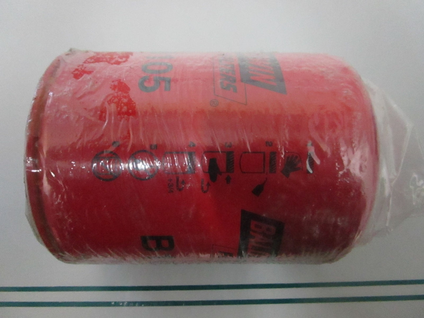 NEW B105 Baldwin Oil Filter 0810