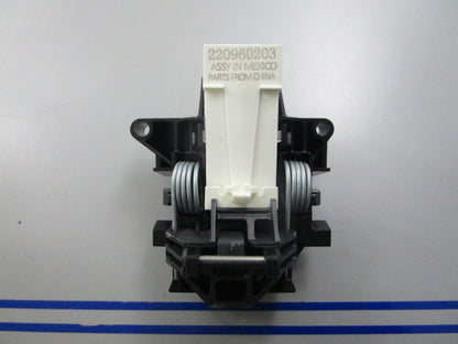 *NEW OEM* 0810 Electrolux Door Latch Assembly 5304516818