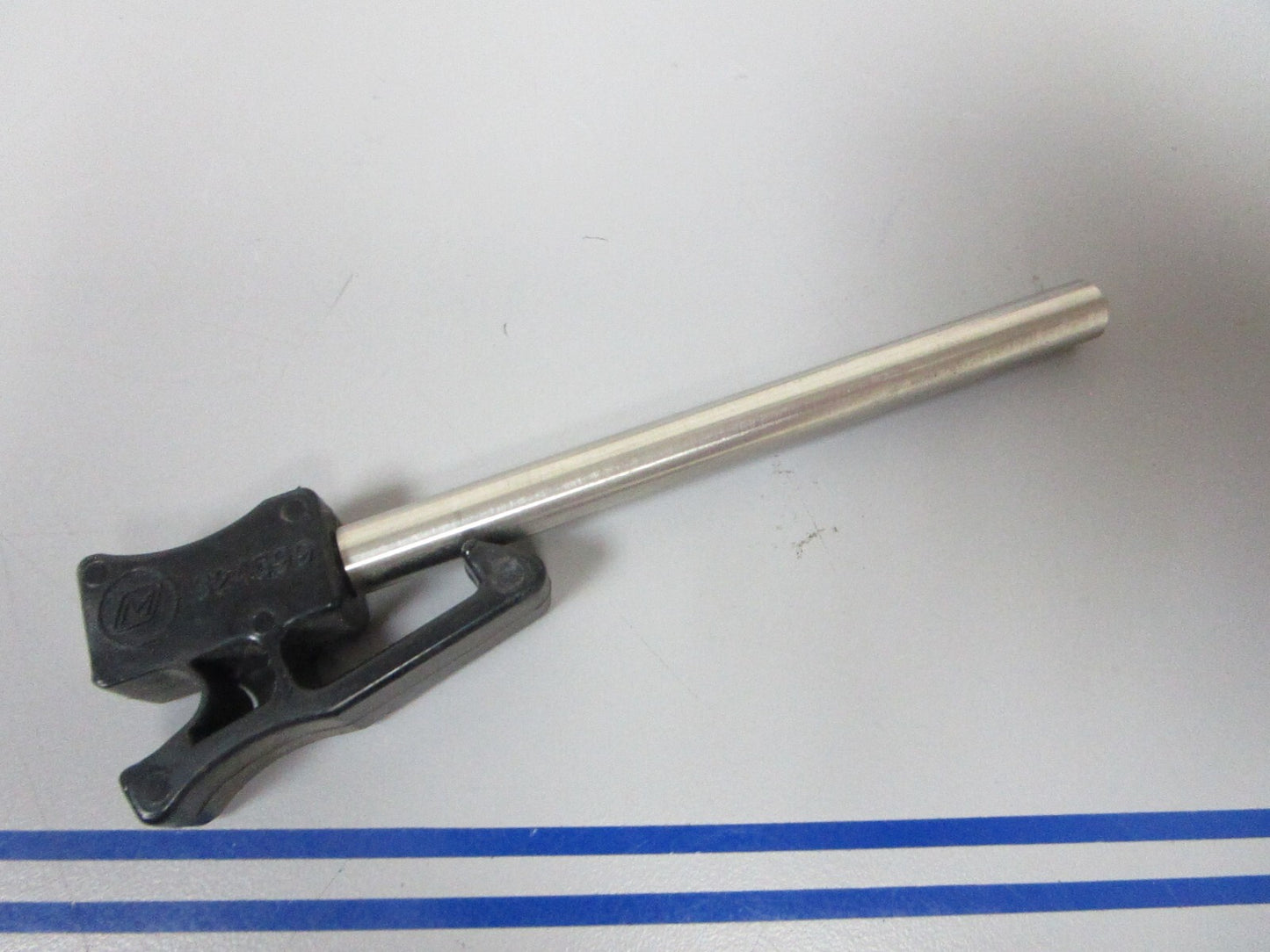 *NEW OEM* 0810 OMC Johnson Evinrude Trim Pin & Knob 433371 0433371