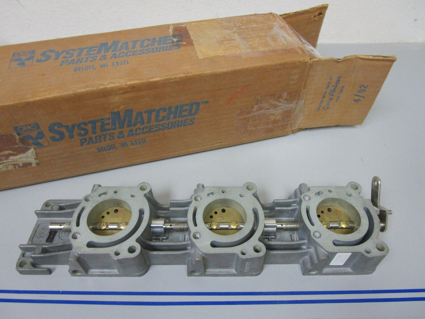 *NEW OEM* 0720 OMC Johnson Evinrude 91' - 94' 105 150 175 hp STBD Throttle Body