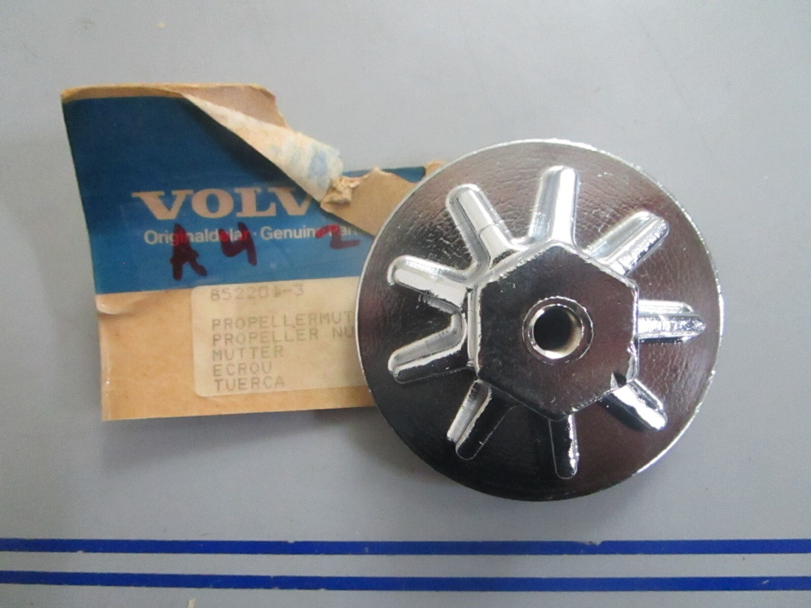 *NEW OEM* 0820 Volvo Penta Propeller Nut 852201
