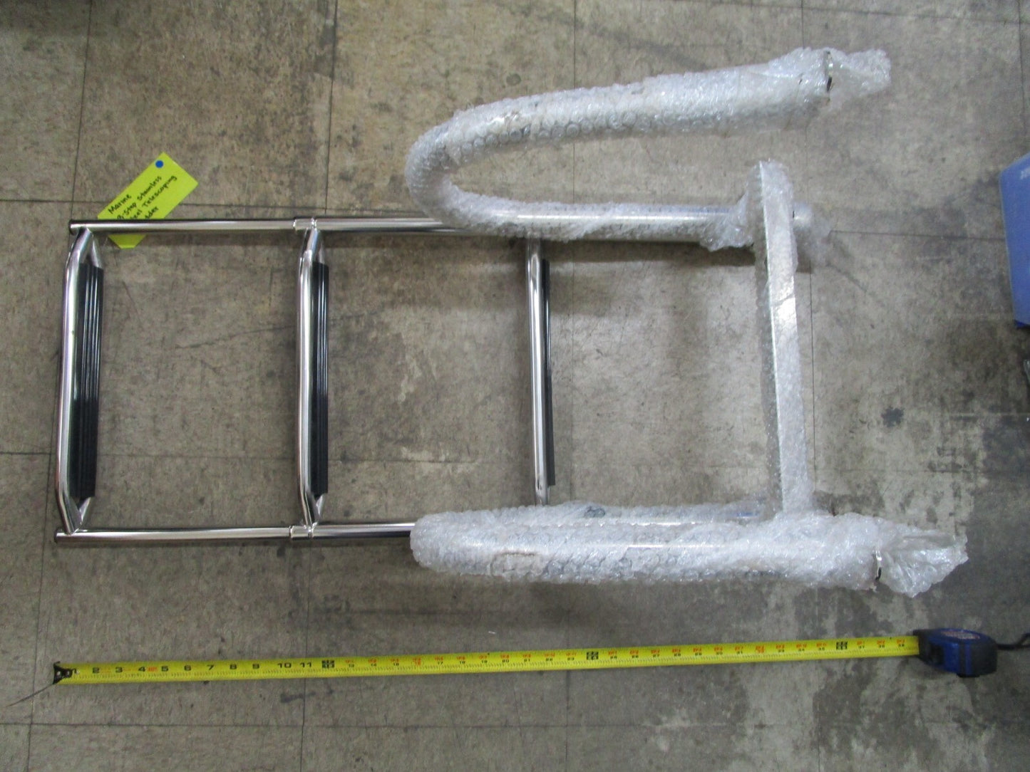 *NEW* 0820 Marine 3-Step Stainless Steel Telescoping Ladder