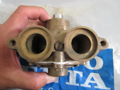 NEW OEM 855578 Volvo Penta Raw Sea Water Pump 0820