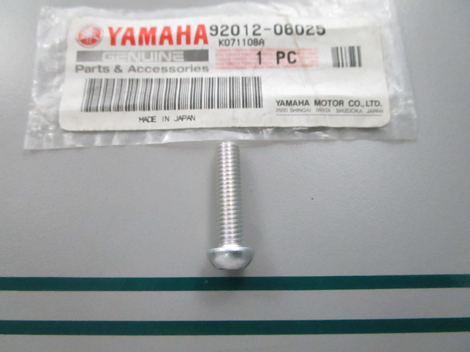 NEW OEM 92012-06025 Yamaha Button Head Bolt 0810
