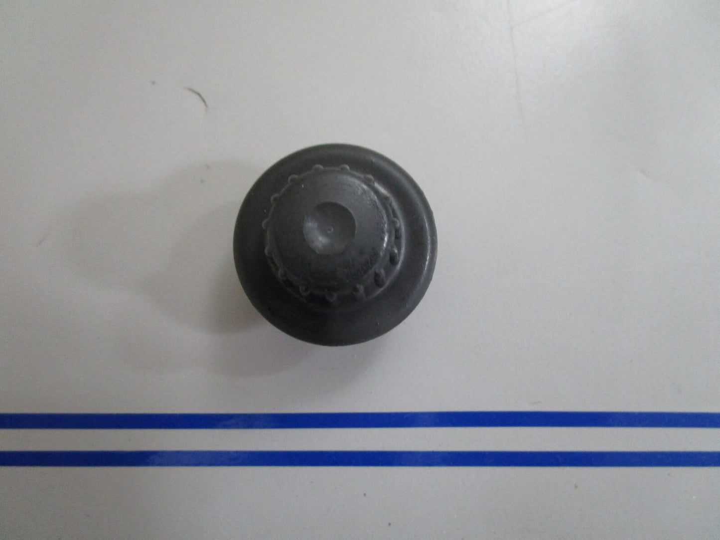 *NEW OEM* 0770 Mercury Quicksilver Handle Cap 62251