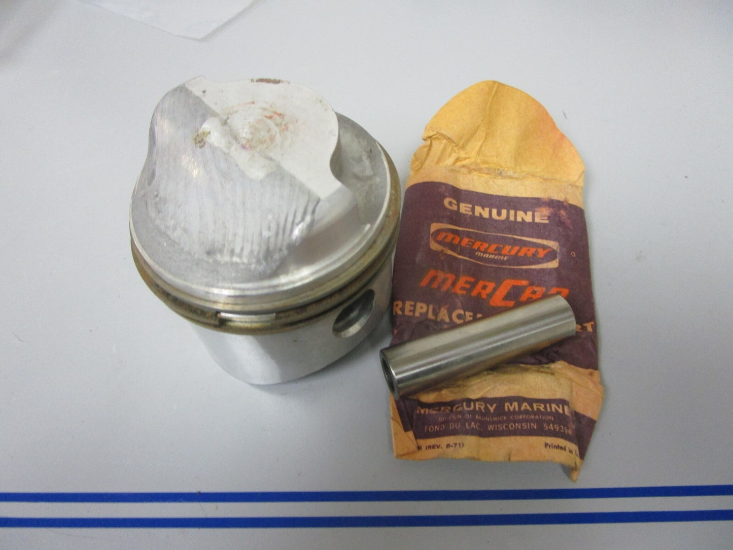 *NEW OEM* 0720 Mercury Quicksilver Piston 732-1892