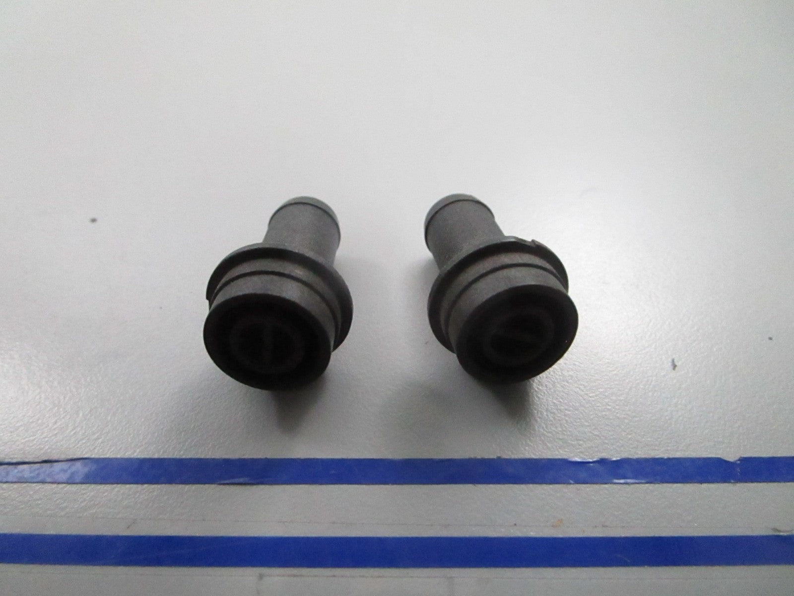 *NEW OEM* (LOT OF 2) 0810 OMC Johnson Evinrude Fuel Fitting 343852 0343852