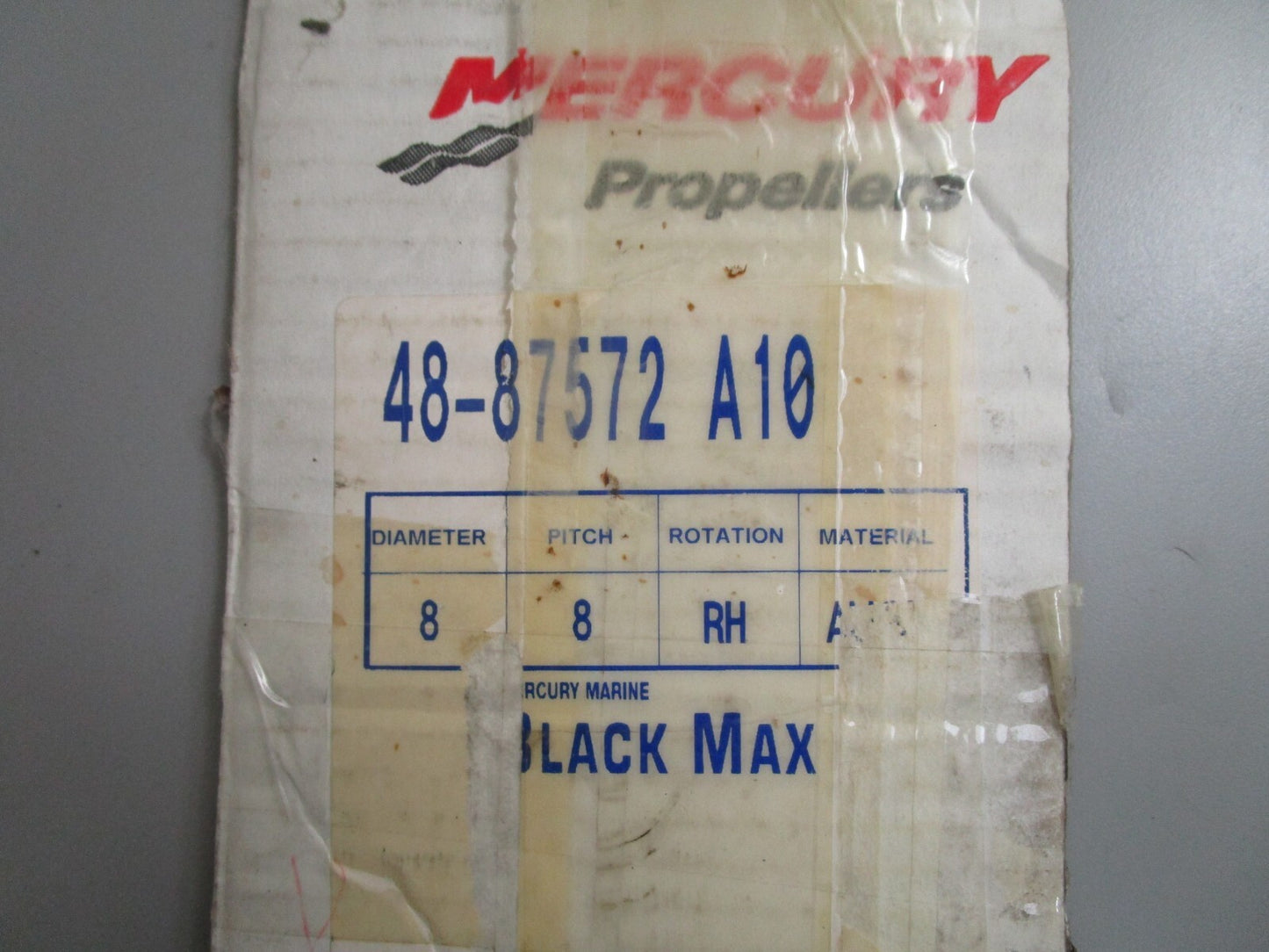 *NEW OEM* 0820 Mercury Black Max 5-8HP RH 8×8 Propeller 48-87572A10