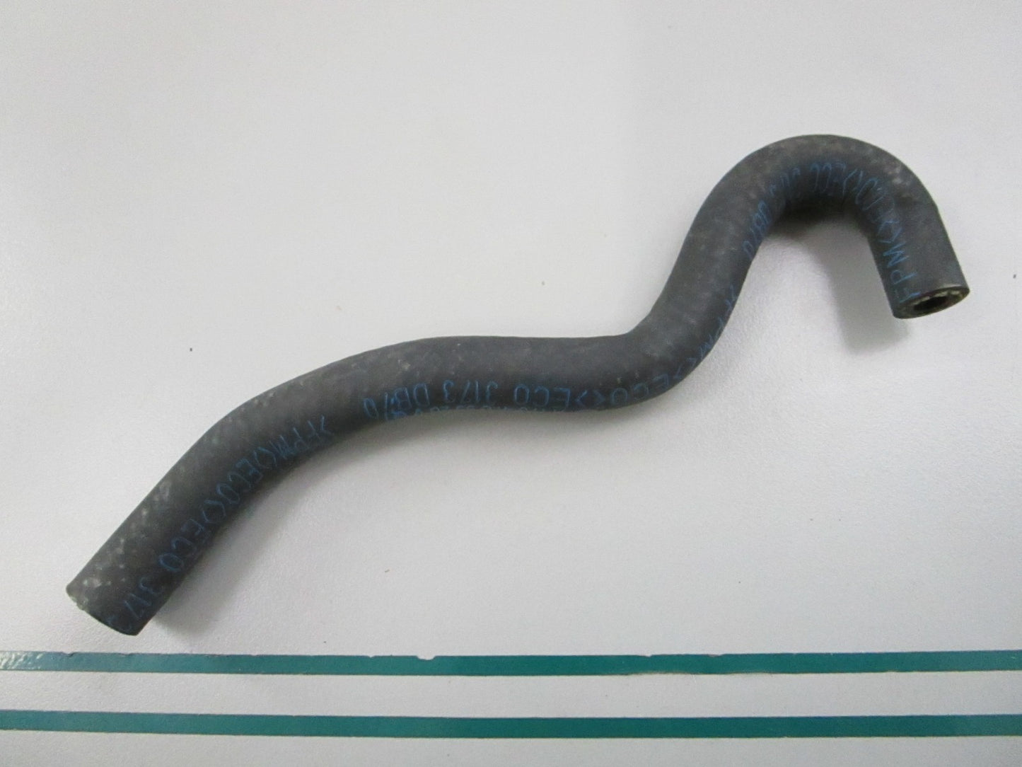 NEW OEM 1704769926 Mercedes-Benz Hose 0810