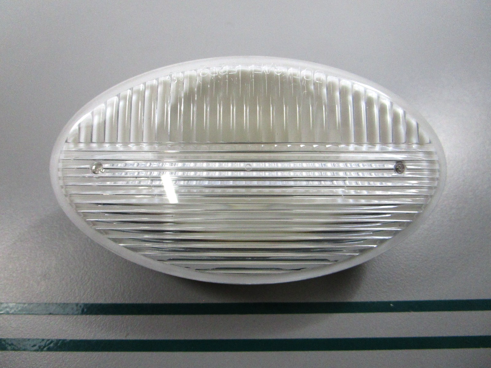NEW OEM A06-40131-001 Freightliner Clear Fender Lamp 0810