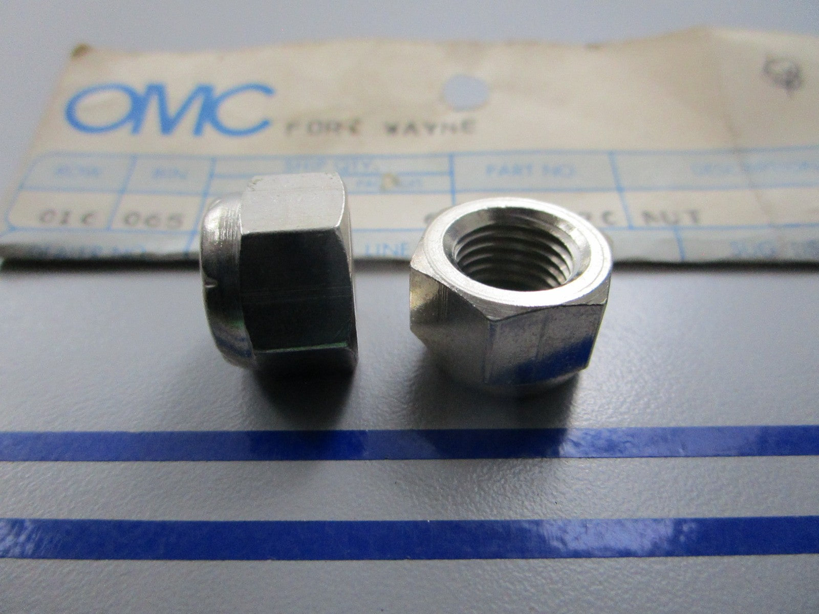 NEW OEM (LOT OF 2) 912920 0912920 OMC Johnson Evinrude Nut 0810