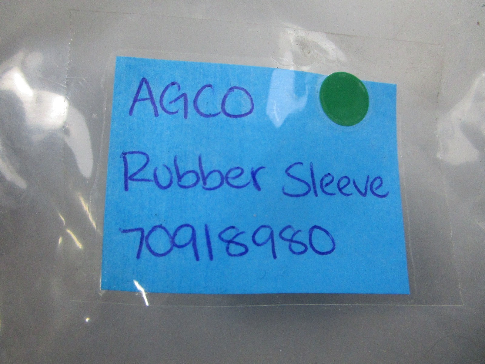 NEW OEM 70918980 AGCO Rubber Sleeve 0810