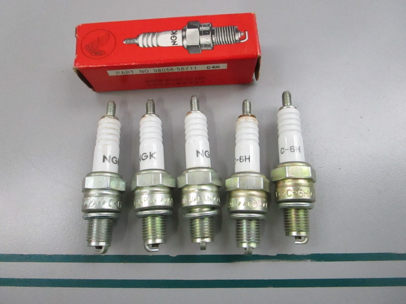 NEW OEM (LOT OF 5) 98056-56711 C-6H Honda NGK Spark Plug 0810