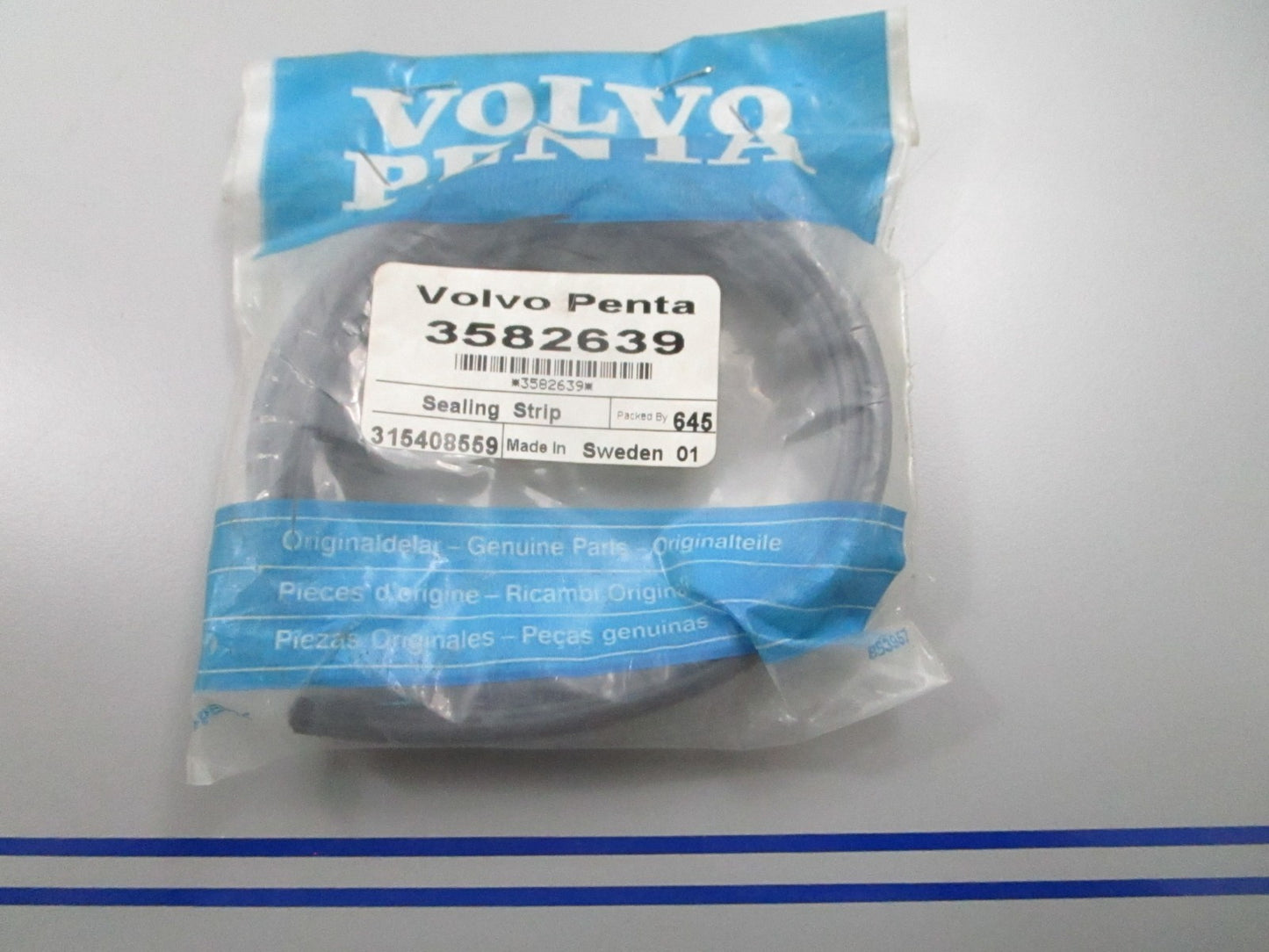 *NEW OEM* 0810 Volvo Penta Sealing Strip 3582639