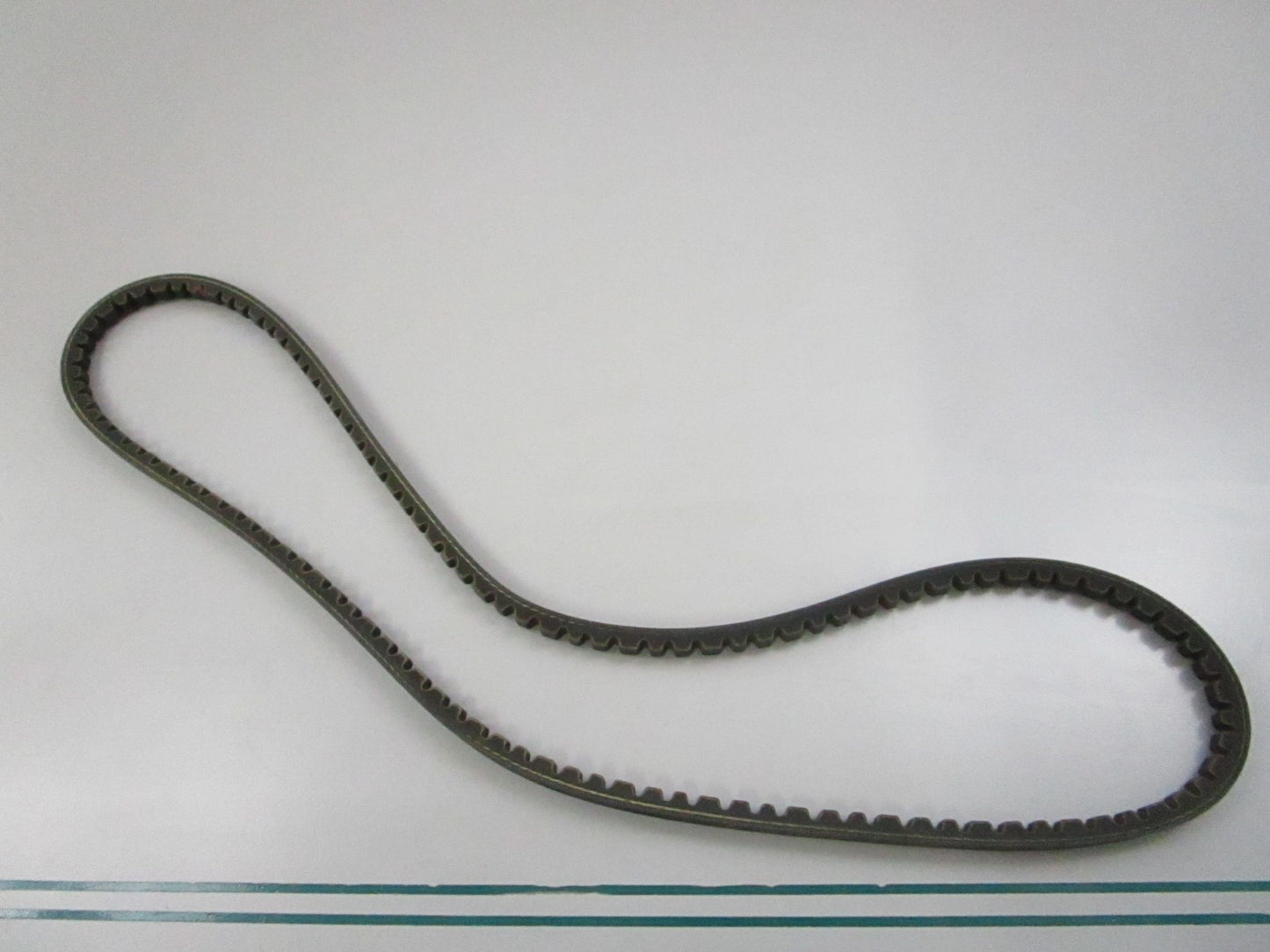 Gates 7440 Automotive XL V-Belt Notched 44in NEW 0810