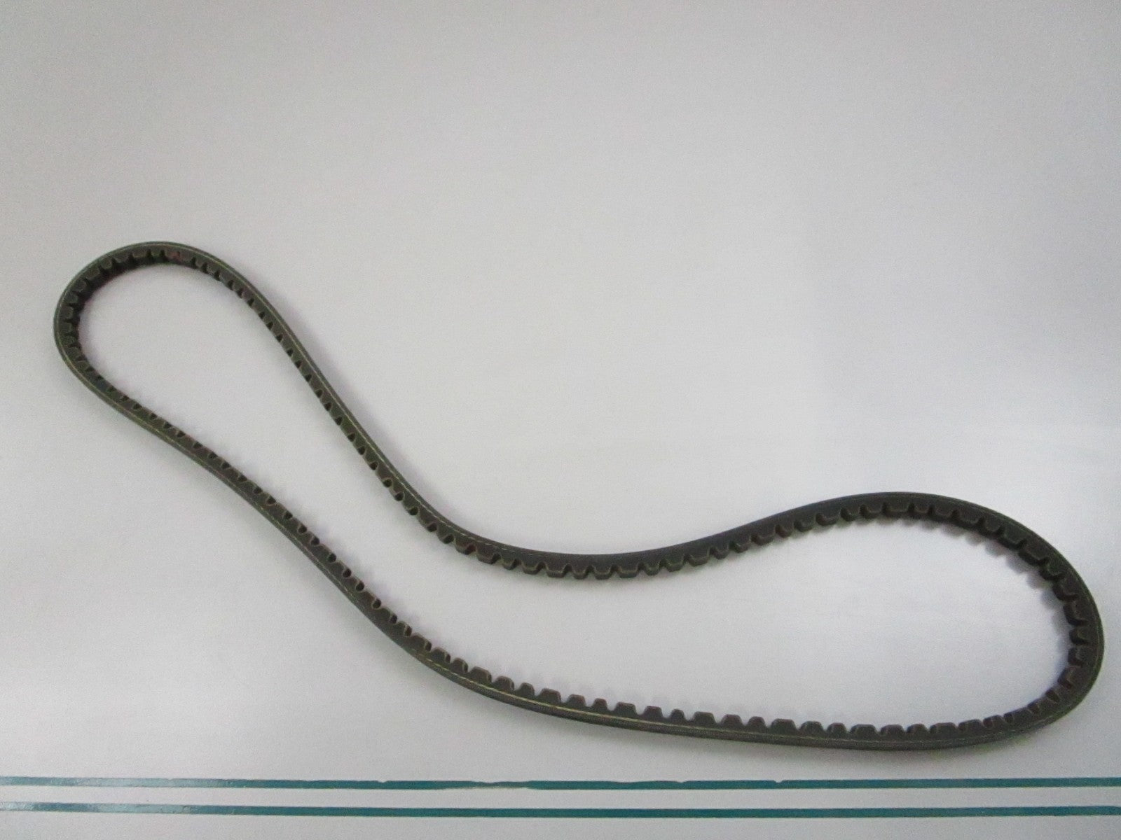 Gates 7440 Automotive XL V-Belt Notched 44in NEW 0810