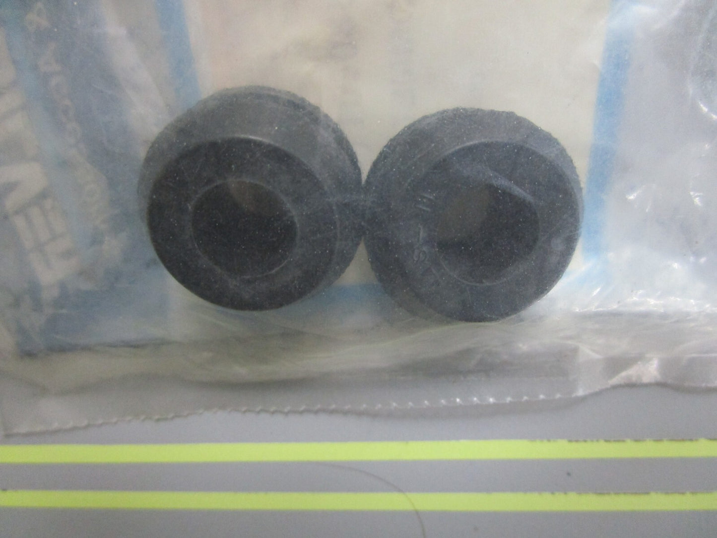 *NEW OEM* (LOT OF 2) 0810 Mercury Quicksilver Grommet 25-825380001