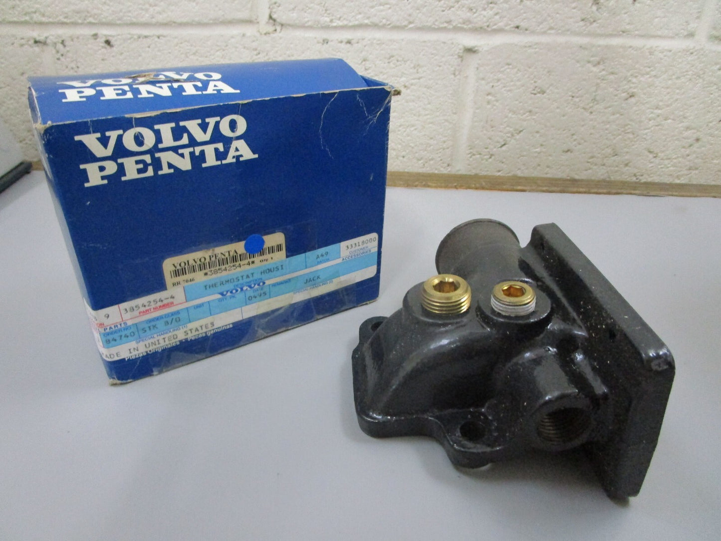 *NEW OEM* 0770 Volvo Penta Thermostat Housing 3854254-4
