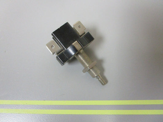 *NEW OEM* 0810 Volvo Penta Switch 819079