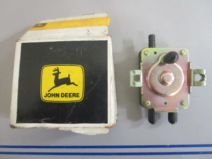 *NEW OEM* 0820 John Deere Fuel Pump HE149-1911