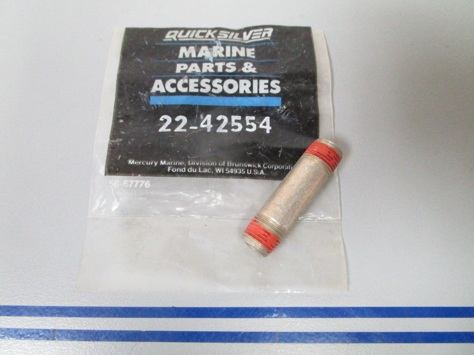 *NEW OEM* 0810 Mercury Quicksilver Fitting 22-42554