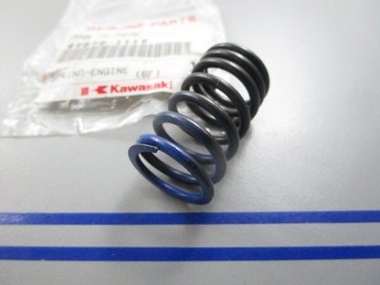 NEW OEM 49078-1119 Kawasaki Engine Spring 0810