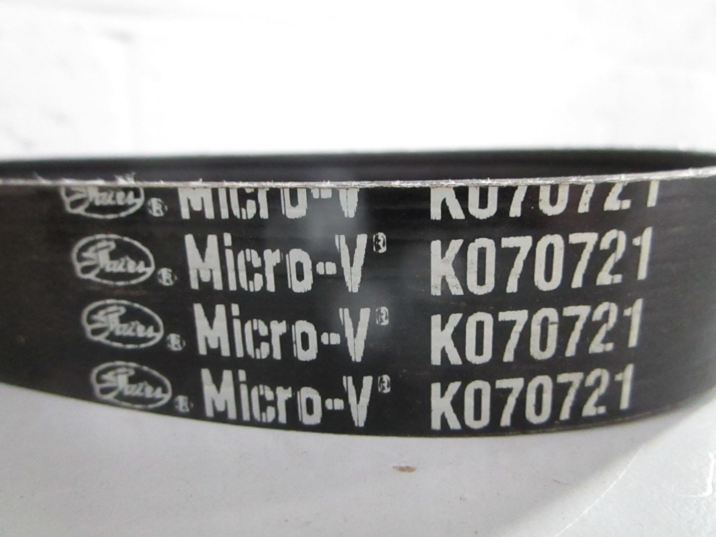 NEW K070721 Gates Micro-V Serpentine Belt 0820