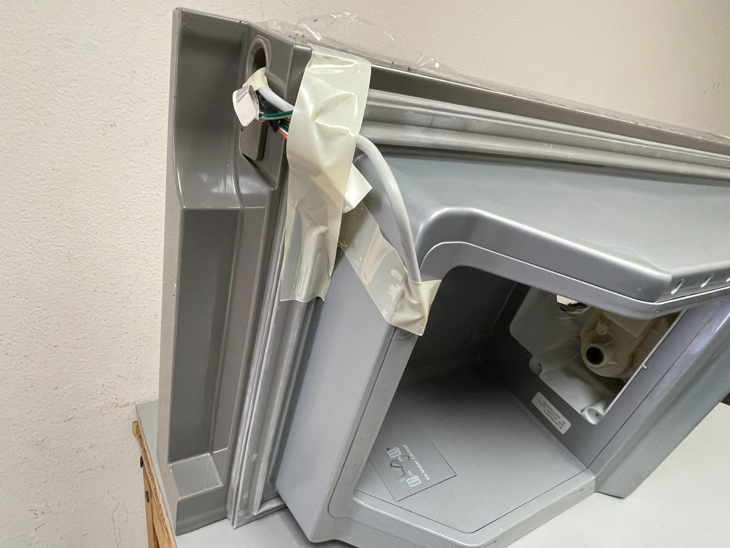 NEW OEM W10815695 Whirlpool Left Door Assy 0820