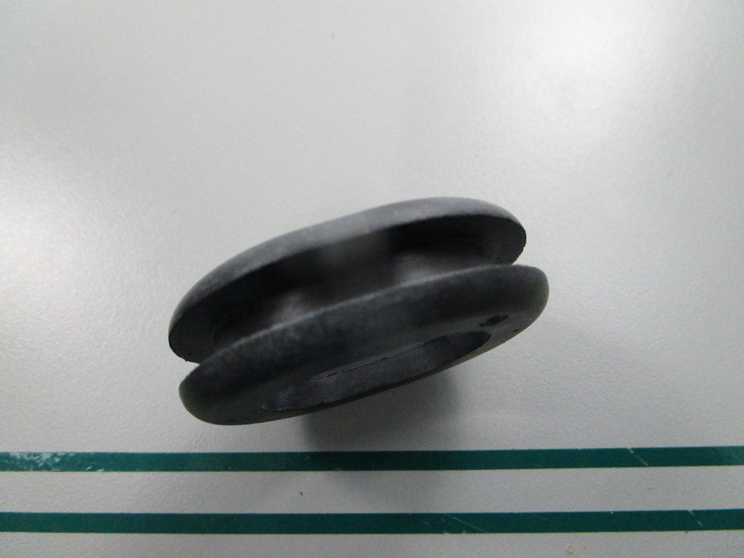 NEW OEM MT2981 John Deere Grommet 0810